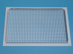 МРВ 400х 400  белая металлическая  решетка врезная перфорация клетка фото | shop-crystal.ru