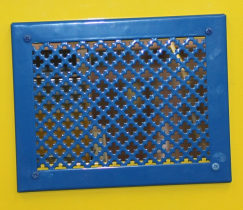 МРН 150х150   синяя металлическая  решетка накладная перфорация клетка фото | shop-crystal.ru